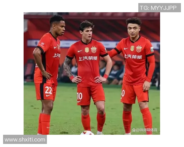 中超精彩对决波尔图与里昂战成平局乌龙球瞬间引发全场热烈反响